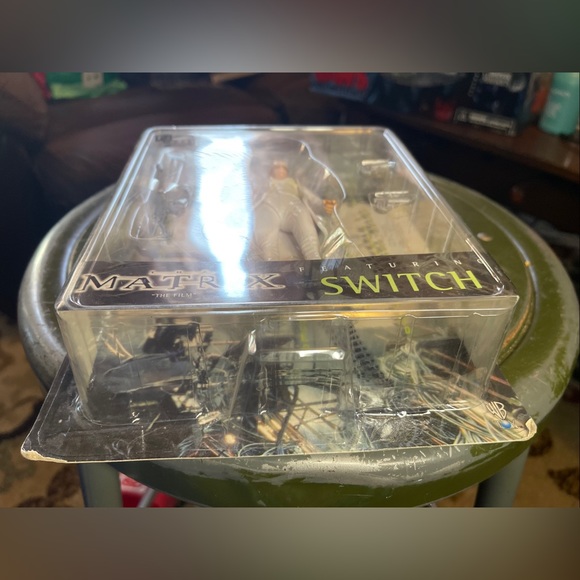 1999 The Matrix Movie 🎥 SWITCH Action Figure 🎥 N2Toys The Matrix The Film RARE - Picture 9 of 10